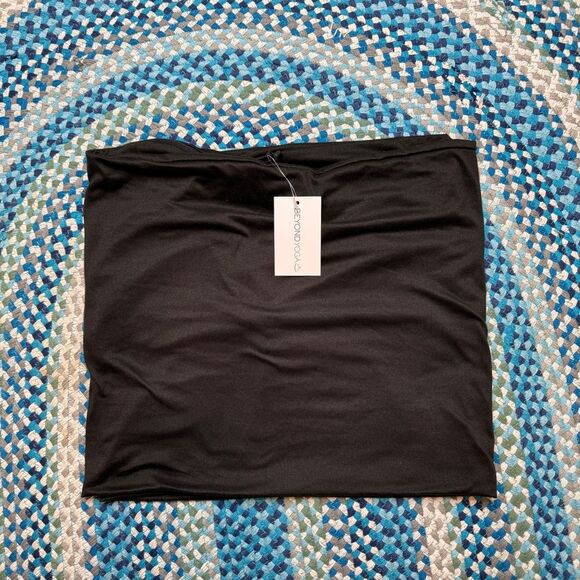 NWT Beyond Yoga Black Scarf/Wrap One Size Soft Warm Comfort - Picture 2 of 3